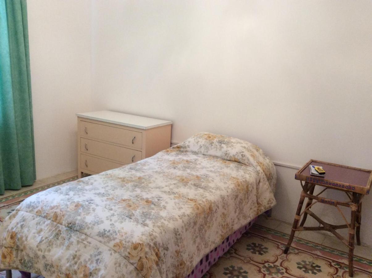 Butts Inn Dorm فيكتوريا المظهر الخارجي الصورة